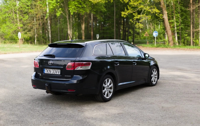 Toyota Avensis cena 22900 przebieg: 296000, rok produkcji 2010 z Kobyłka małe 352